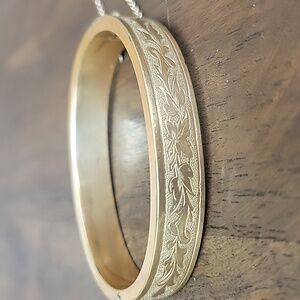 Vintage B&B Bates & Bacon Hinged Etched Gold Plated Filled Bangle Bracelet